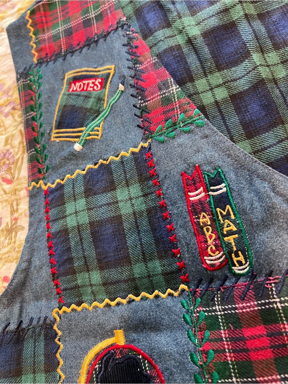 Vintage TanTrum Blues Plaid Embroidered Teacher Vest M Art 90s Novelty - Picture 8 of 12